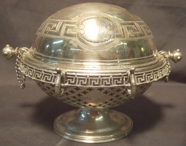 Smith and Rogers #83 Victorian Covered Butter dis