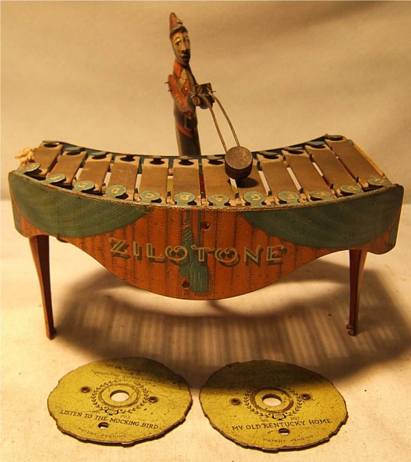 Vintage Wolverine Zilotone Wind-up Tin Toy, 8W x - 2