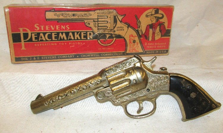 J. E. Stevens Peacemaker Cast Iron Cap Gun, Mint in: J. E. Stevens Peacemaker Cast Iron Cap Gun, Mint in original Box