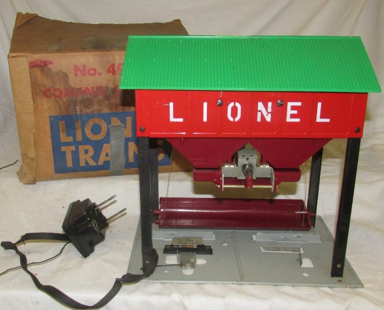 Lionel #497 Coaling Station with Box: All original and Complete with original Box. Excellent