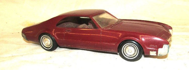 Vintage 1967 Oldsmobile Olds Toronado Rare Promotional: Vintage 1967 Oldsmobile Olds Toronado Rare Promotional Plastic Model Car, EC