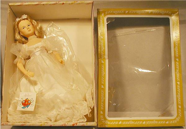Effanbee Cinderella with Box, 16 1/2": Effanbee Cinderella with Box, 16 1/2", Box a Little Ruff