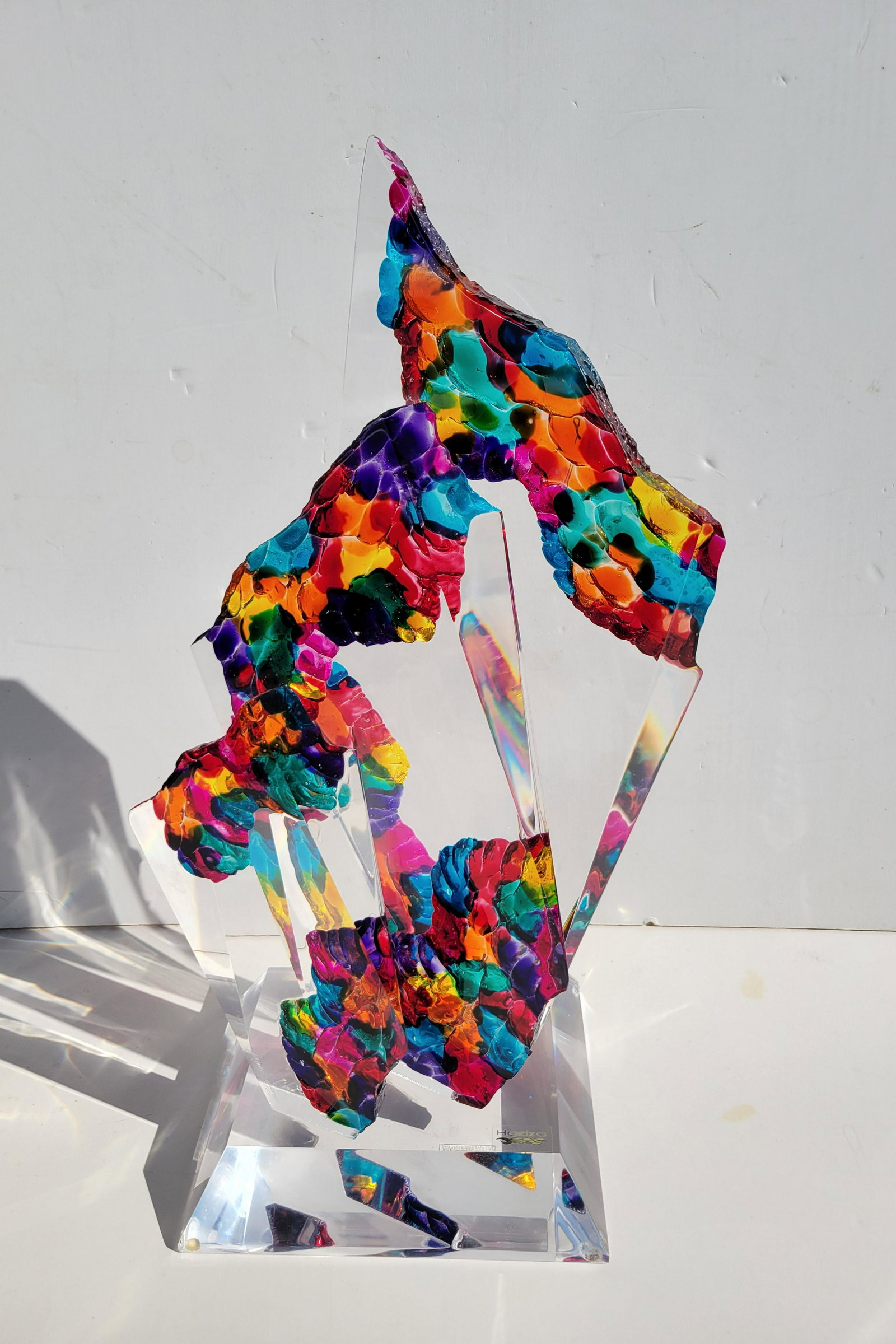 Shlomi Haziza Abstract Acrylic Sculpture 21 Inch Signed: Shlomi Haziza Abstract Acrylic Sculpture 21 Inch Signed, 21 x 11 x 8 inches, signed on top of base, label on base. Postmodern. Provenance: Estate of a Las Vegas television personality retired to the F