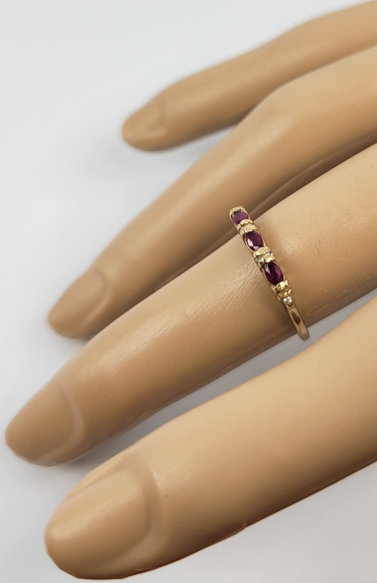 Irene Cara Estate Gold Ruby Or Garnet Diamond Three Stone Ring To Size COA (1 of 1)