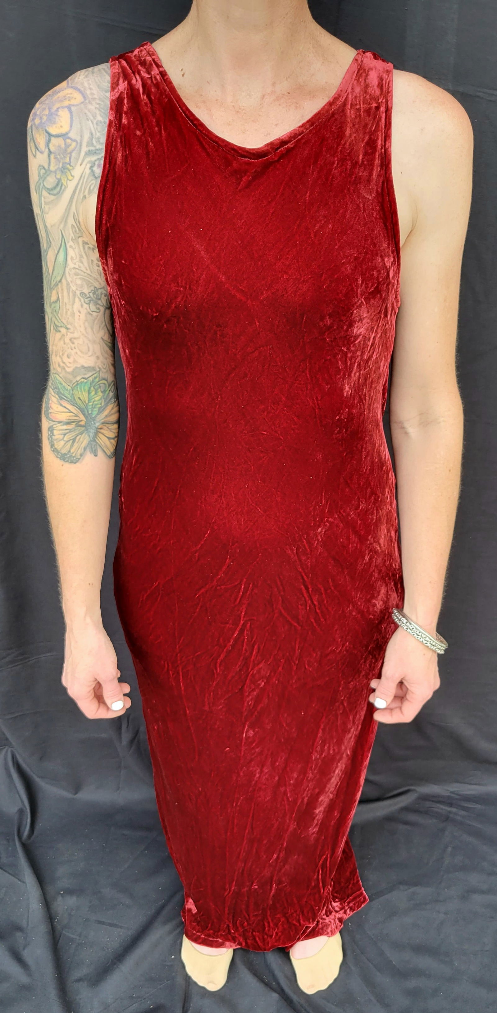 Irene Cara Estate Premier And French Worn Sleeveless Catherine Bacon Red Velvet Dress Size 2 COA (1 of 3)