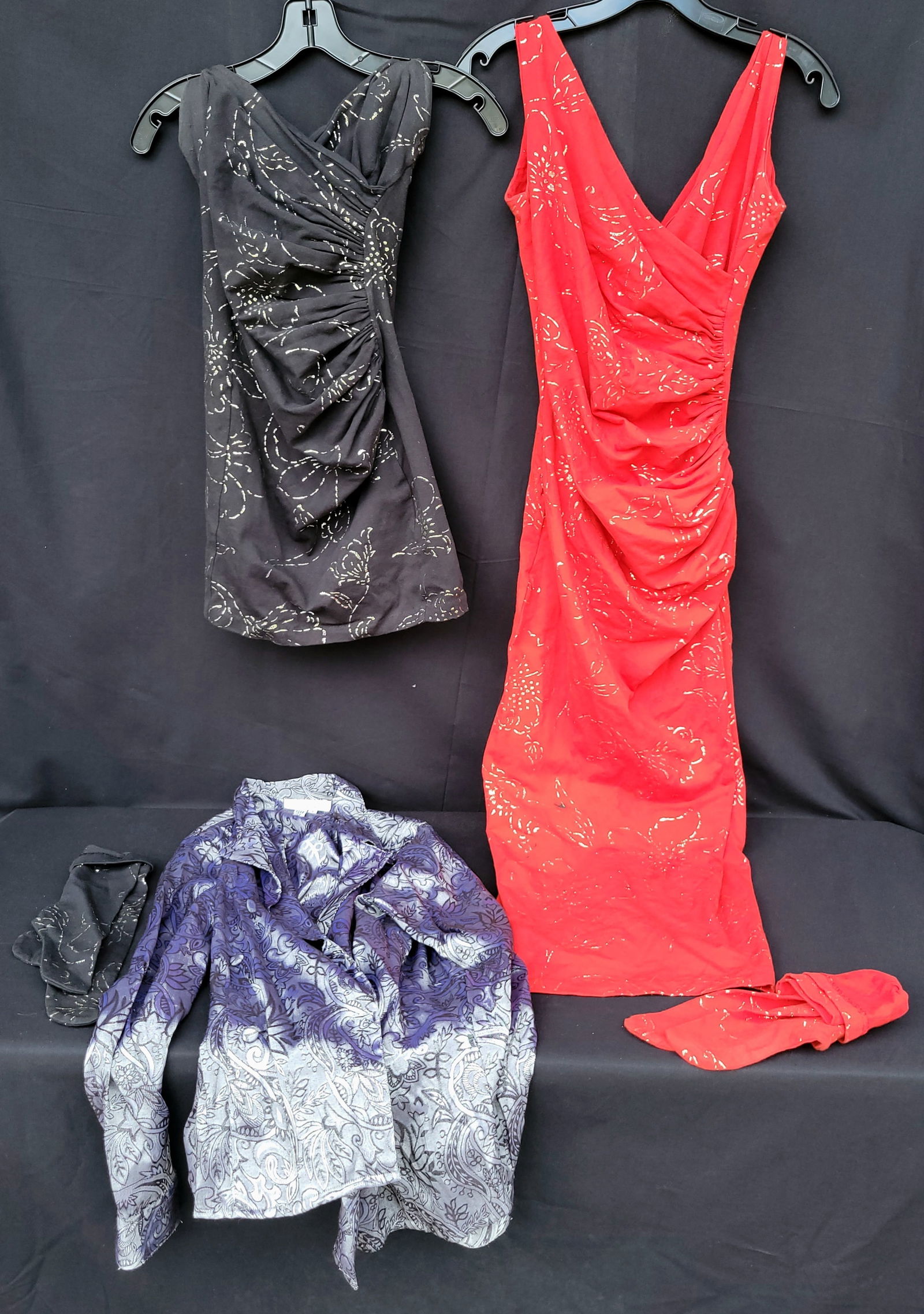 Irene Cara Estate Betsy Johnson 2 Gathered Gold Applique Dress And Sock Ensembles Plus Paisley Light (1 of 3)