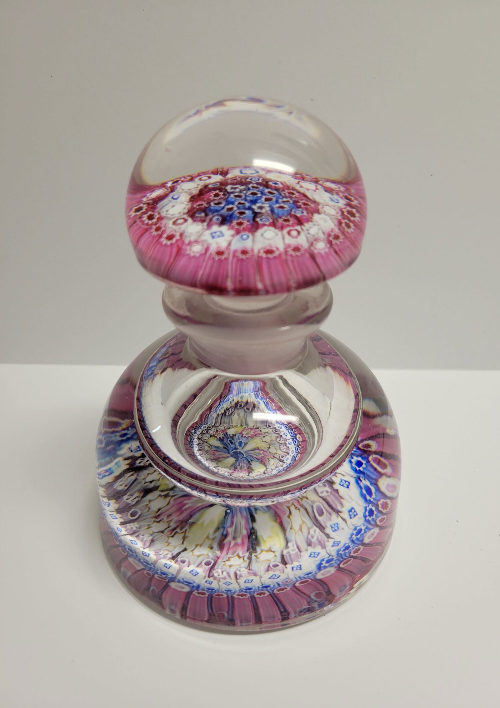 Vanderbilt Whitney Studio Millefiori Paperweight Bottle (1 of 3)