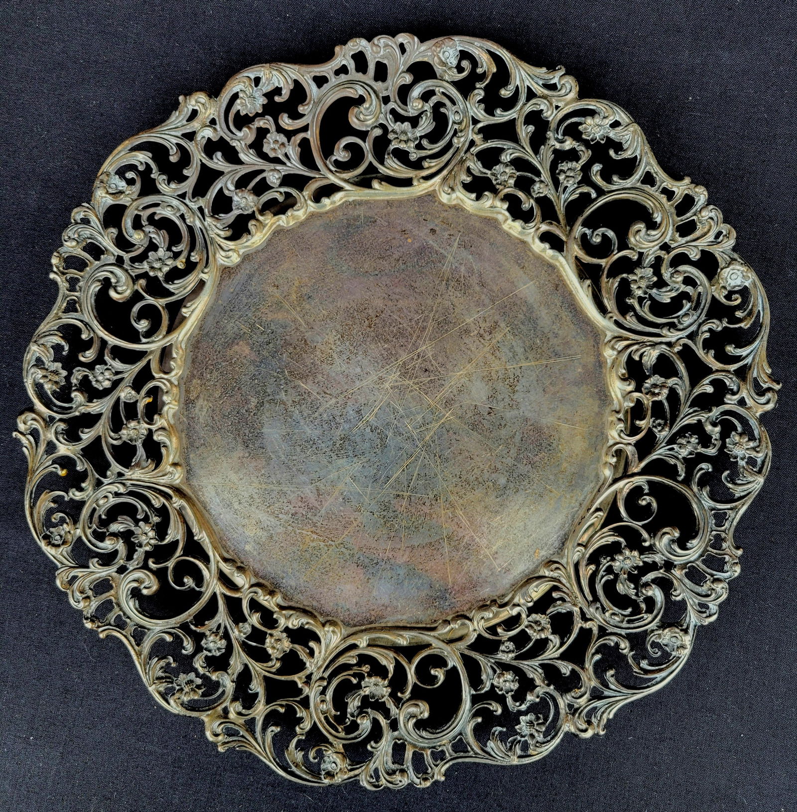 Jasan Estate Howard NY 1906 Sterling Silver 27ozt Reticulated Plateau Footed Centerpiece Serving (1 of 2)