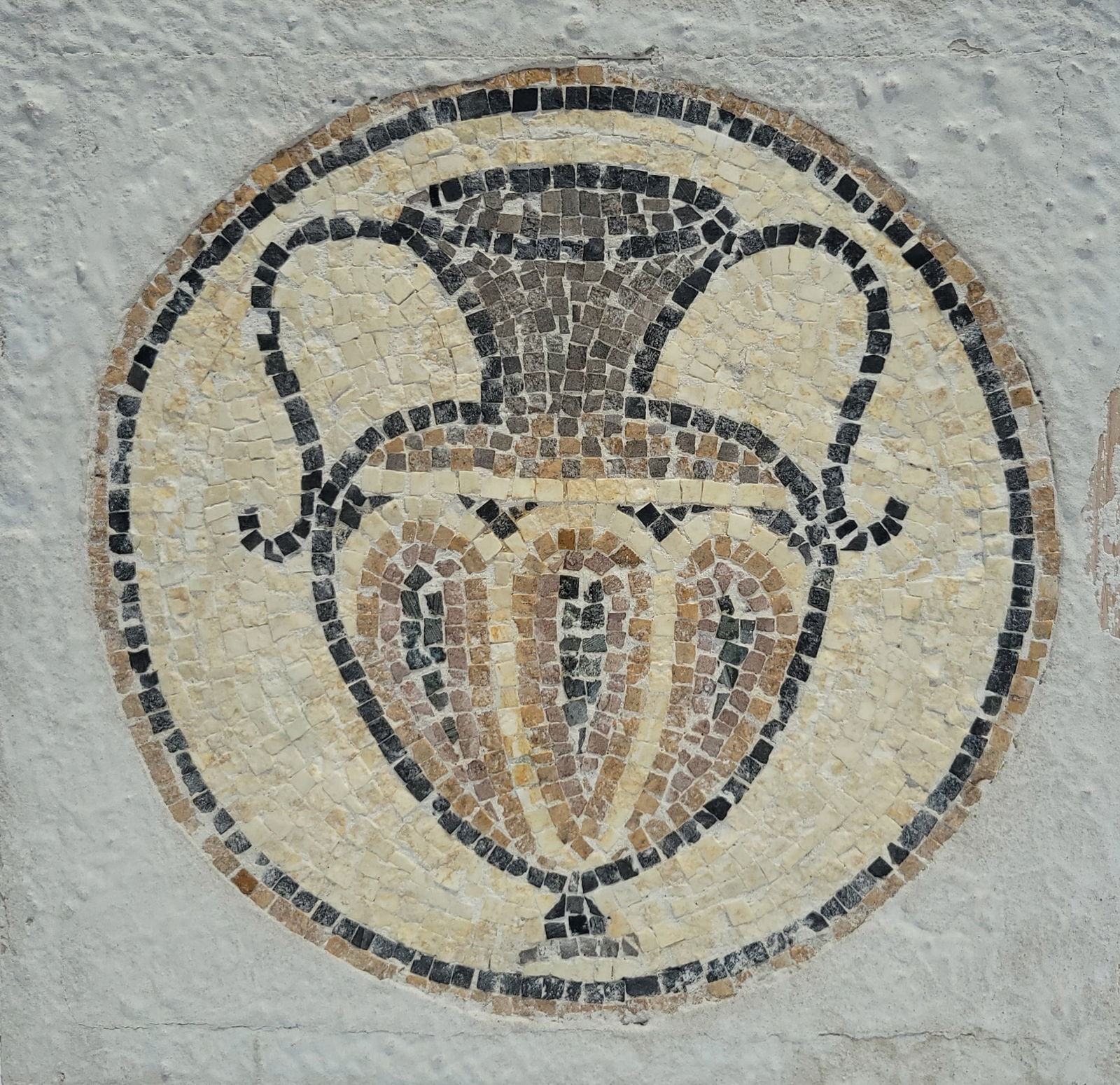 First Century Roman Mosaic 14 Inch Diameter (1 of 5)