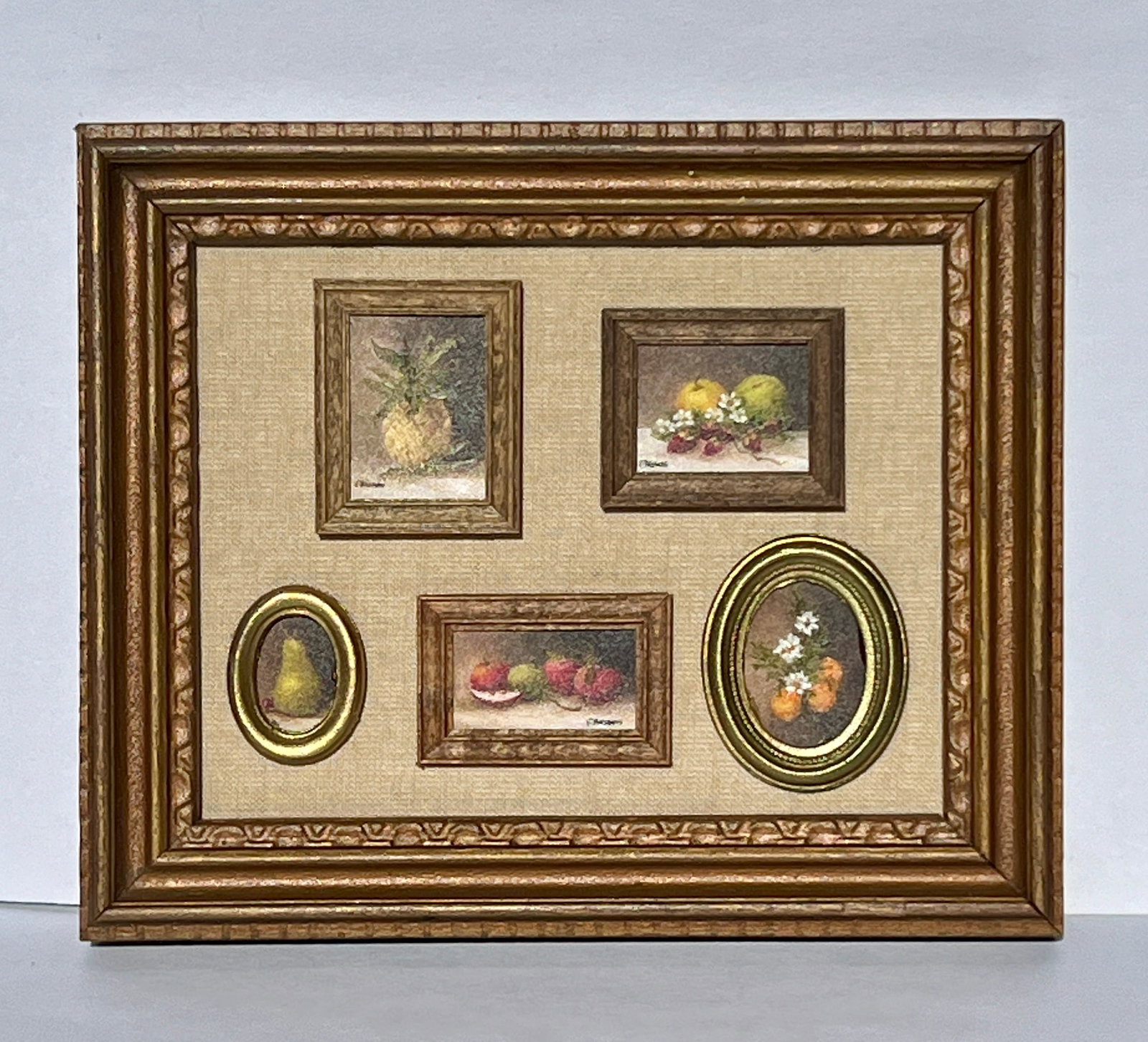 Miniature Painting Elaine Thomas Fruits (Mini-Grouping) Royal Miniature Society RMS 7 of 33 Lots: Miniature Painting Elaine Thomas Fruits (Mini-Grouping) Royal Miniature Society RMS 7 of 33 Lots Area Collection. Collage assemblage of 5 original paintings.Shipping: This lot qualifies for flat rate 