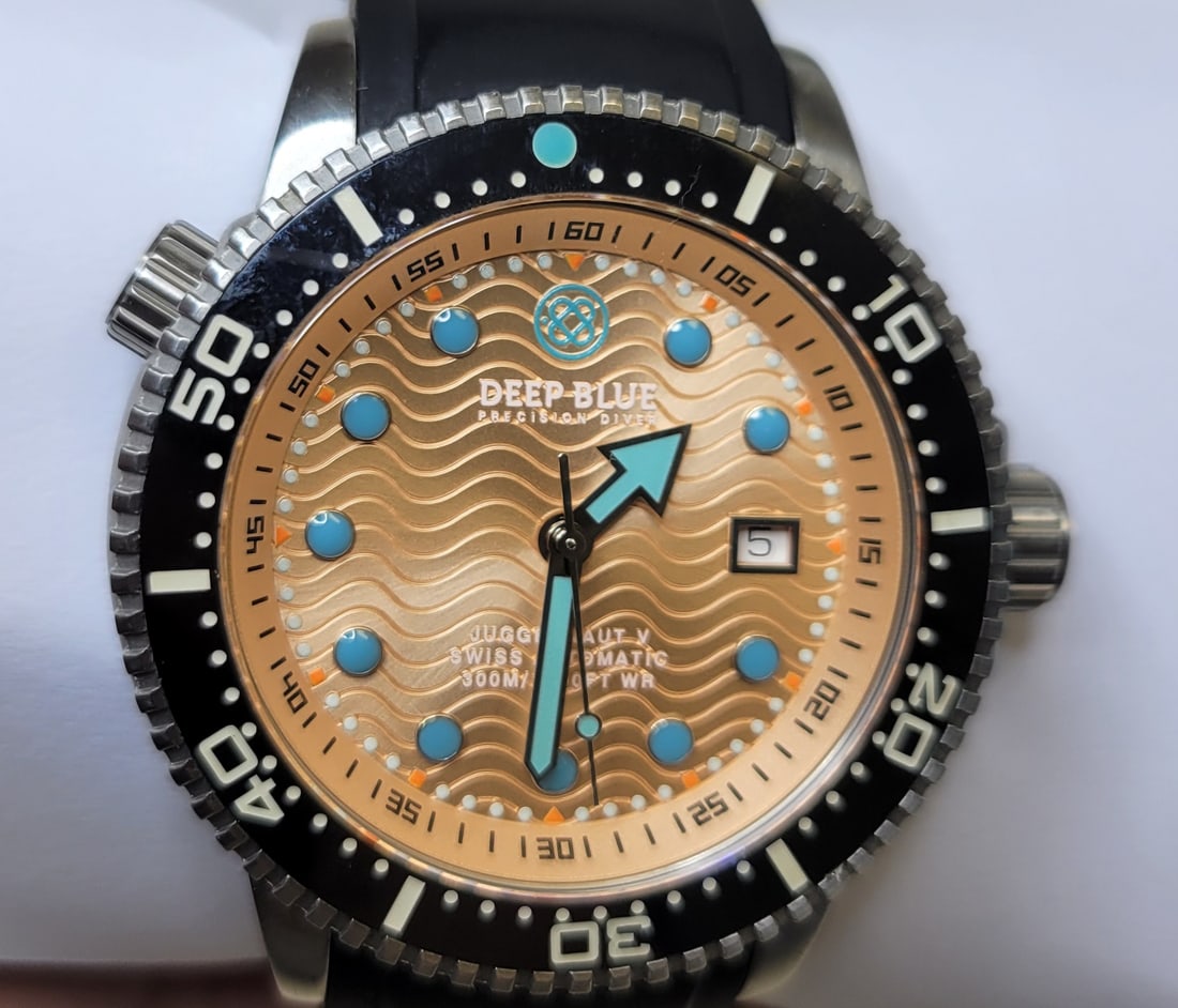 Deep Blue Juggernaut V Salmon Dial 44mm Automatic Dive Watch (1 of 4)