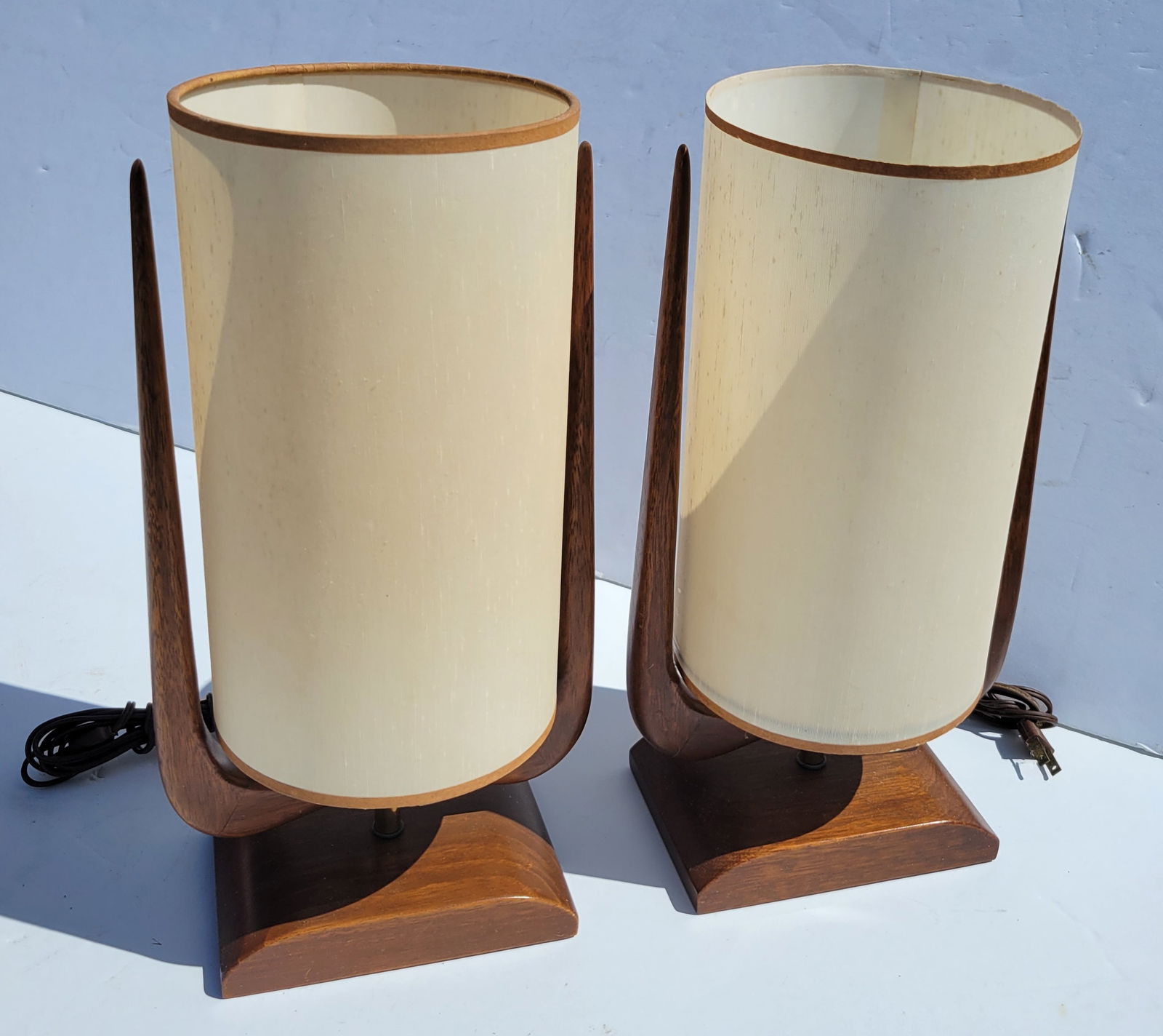 Pair 50s Table Lamps MCM Mid Century Modern 15in High (1 of 2)