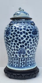 Large Antique Large Chinese Ming To Qing Blue White Porcelain Lidded Jar Associated Foo Lid 16.75