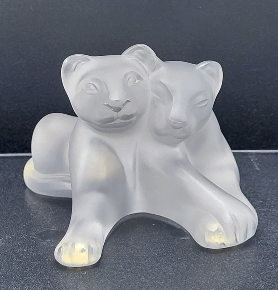 Adorable Lalique France Lion Cub French Art Glass Statue Sculpture 5in Long (1 of 5)