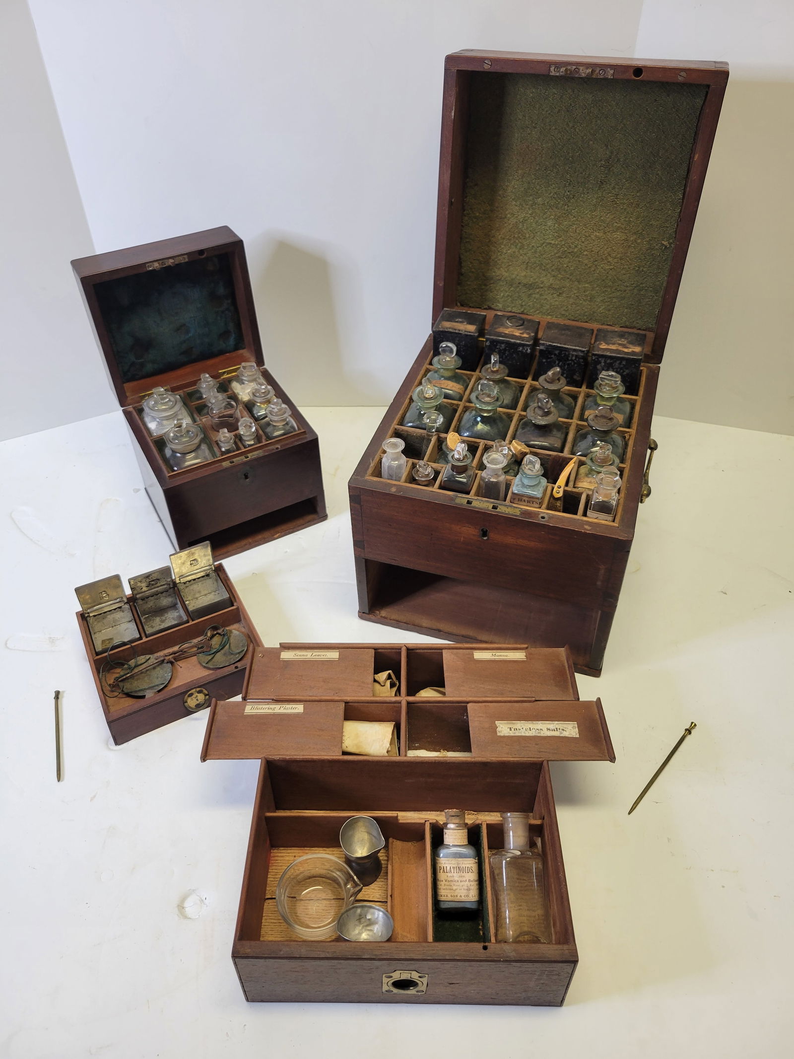 Lot 2 Antique Apothecary Travel Box Sets Bottles Vials Scale Instruments 19c Dove Tailed Pharmacist (1 of 6)