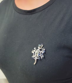 Fine 18k Sapphire White Gold Textured Bark Tree Brooch Pin 2.25in 4.2Tdwt 6.5Tg Hollywood Regency