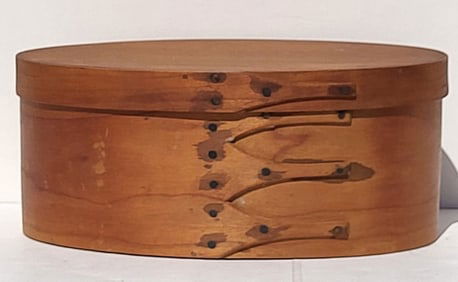 Signed Shaker Workshops 4 Finger Oval Bentwood Box Copper Tacks 8.125 X 5.75 X 3.5 Inches