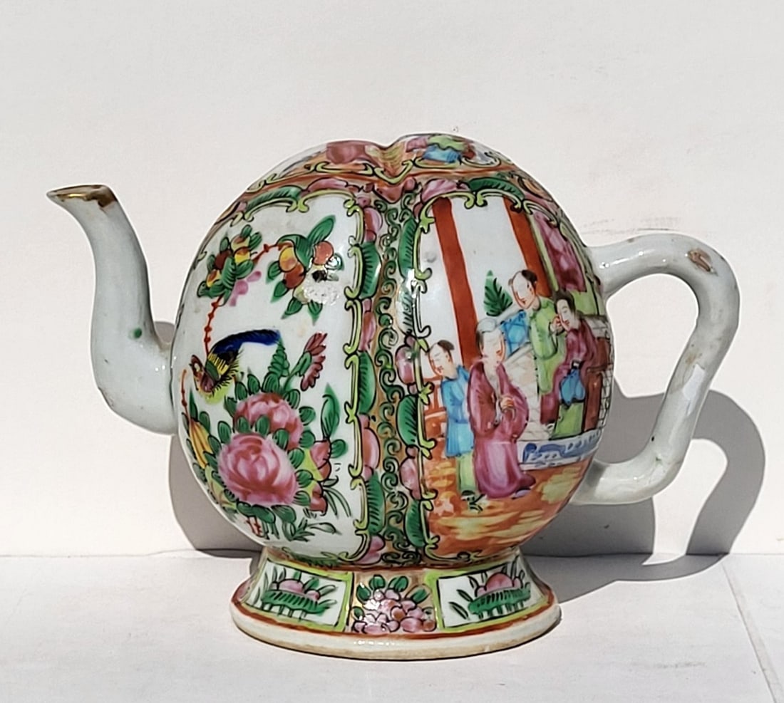 Gravity Fed Rose Medallion Tea Pot Antique Chinese Porcelain Enamel 6in x 8in x 4in: Gravity Fed Rose Medallion Tea Pot Antique Chinese Porcelain Enamel 6in x 8in x 4in. See condition report for handle glaze.Provenance: Massive Central Florida collection of Victorian and Art Nouveau a