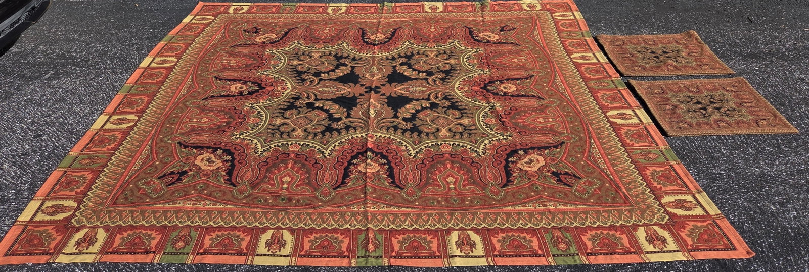 Cuddledown Persian Style Tapestry Woven Throw Blanket with 2 Coordinating Pillow Shams (1 of 6)