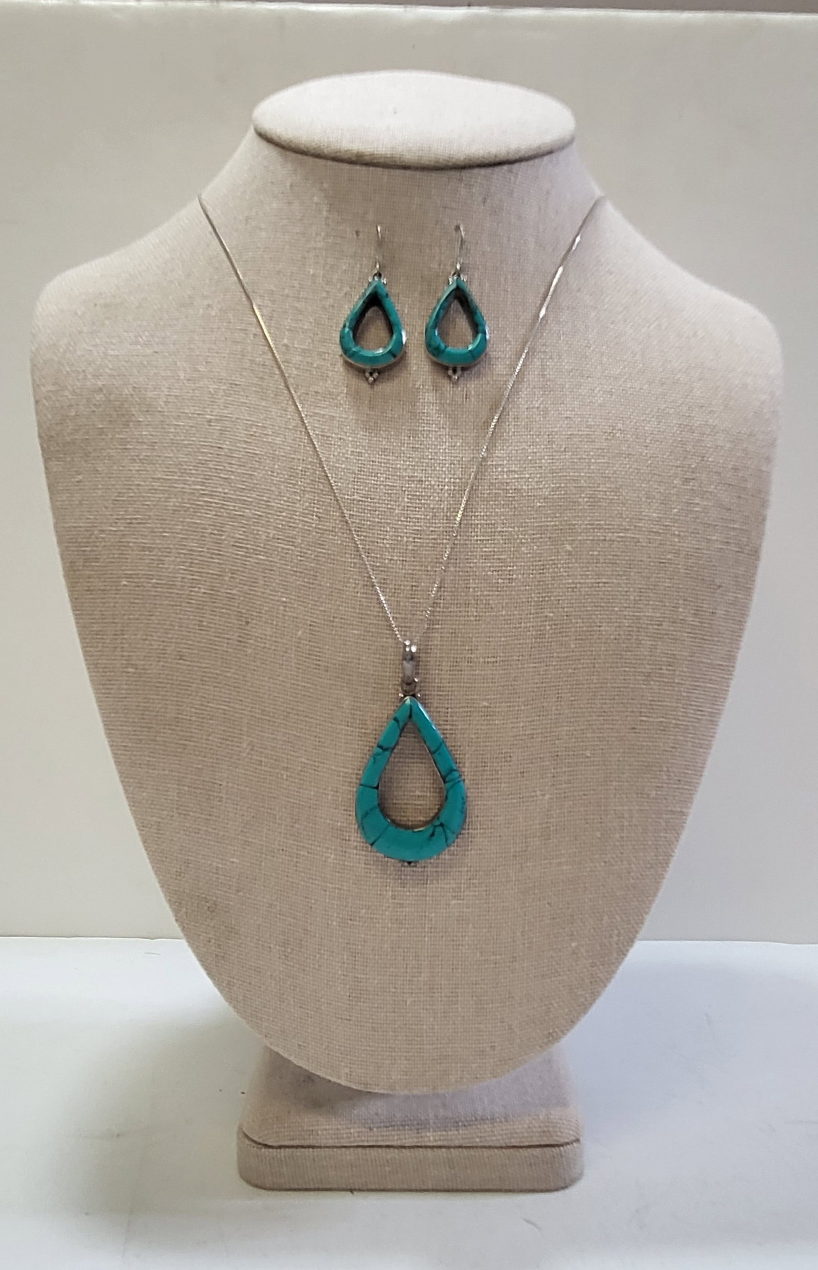 Sterling Silver Turquoise Southwest Style Mod Pendant Necklace Earring Set: Sterling Silver Turquoise Southwest Style Mod Pendant Necklace Earring Set, all 3 stone set pieces marked 925 for sterling silver with the pendant on an Italian 925 necklace, pendant measures 1.5 inch