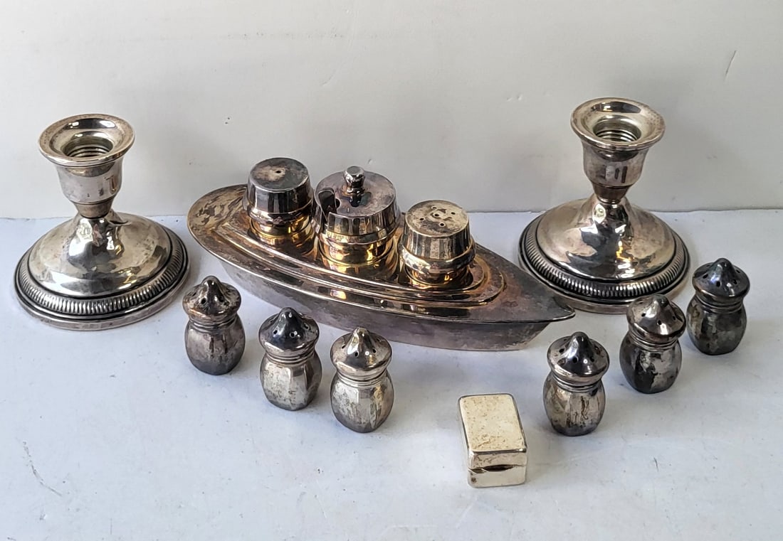 Sterling SIlver and Silverplate Lot Art Deco Revival SP Condiment Set Ocean Liner Boat Plus British: Sterling SIlver and Silverplate Lot Art Deco Revival SP Condiment Set Ocean Liner Boat Plus British Sterling Signed 0.7ozt Pill Box and 6 Sterling Shakers 1.3ozt CombinedShip features inset Salt Peppe