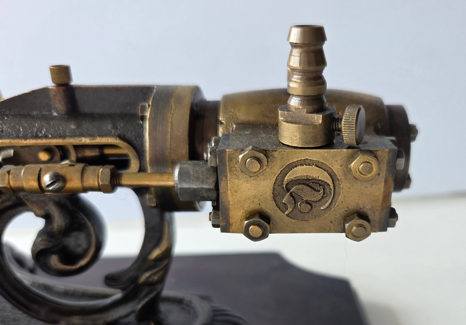 Horizontal Live Steam Engine Model - 3