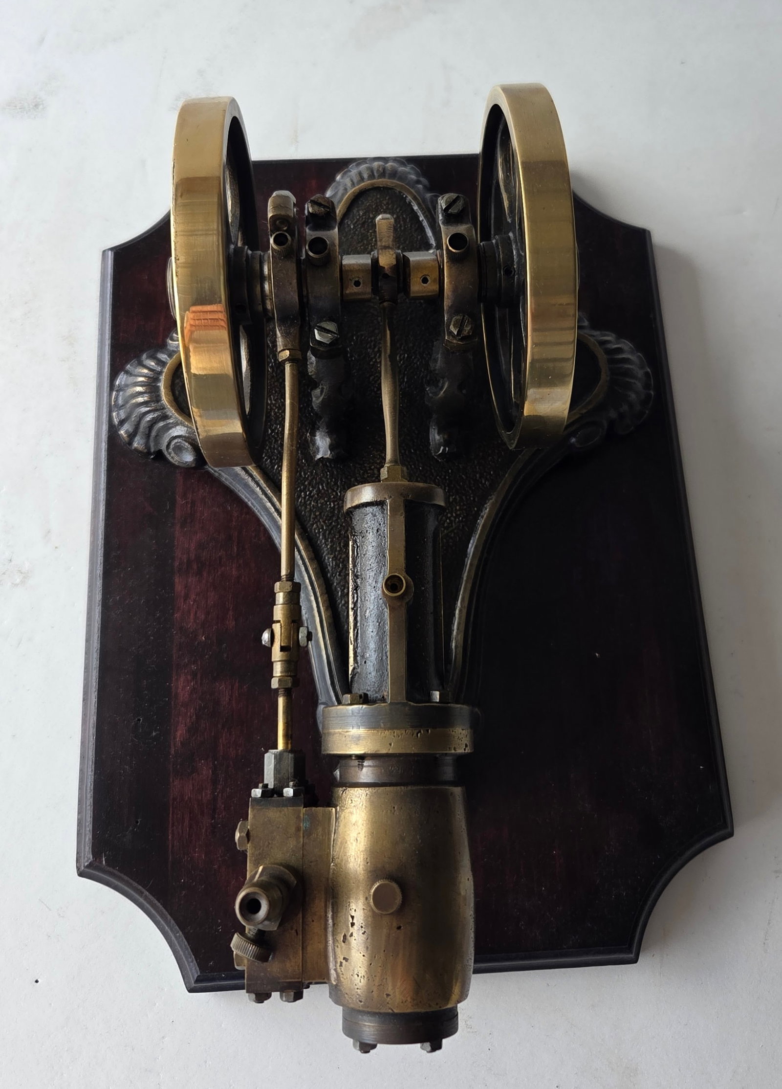 Horizontal Live Steam Engine Model - 4