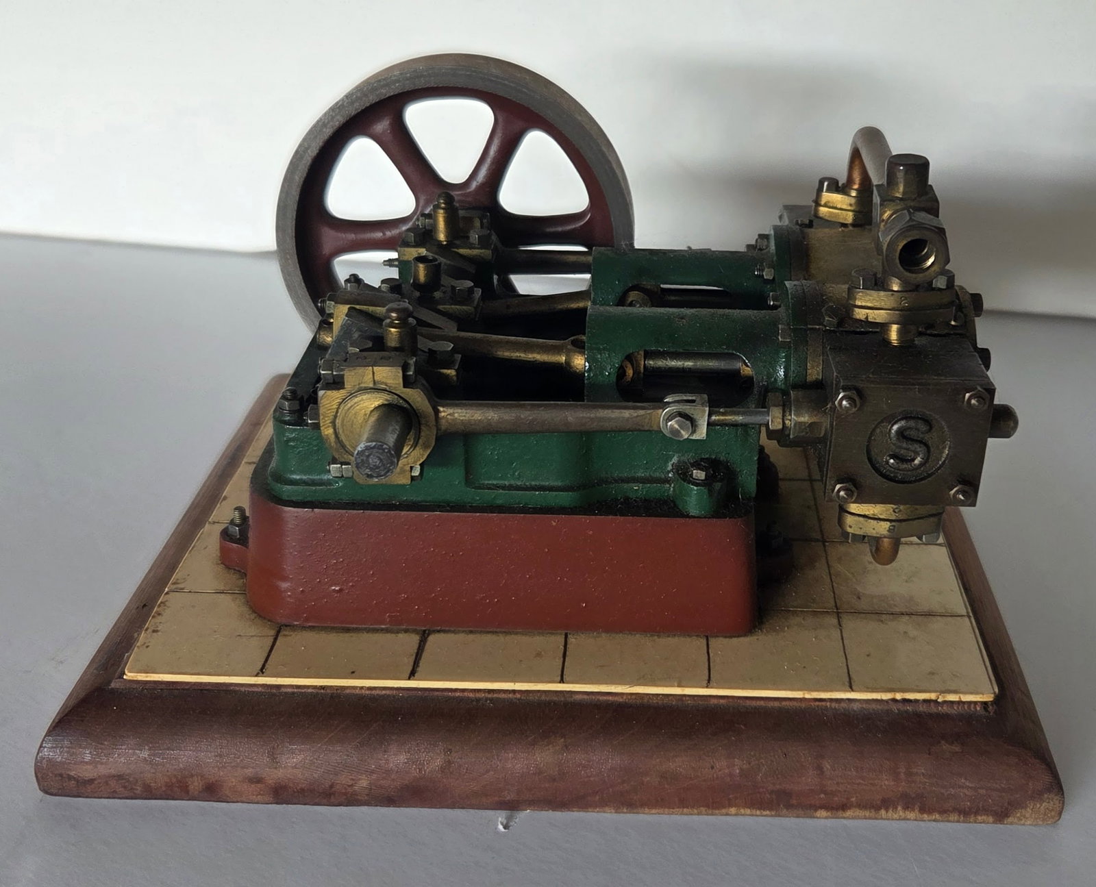 Stuart 10H Horizontal Live Steam Engine - 2