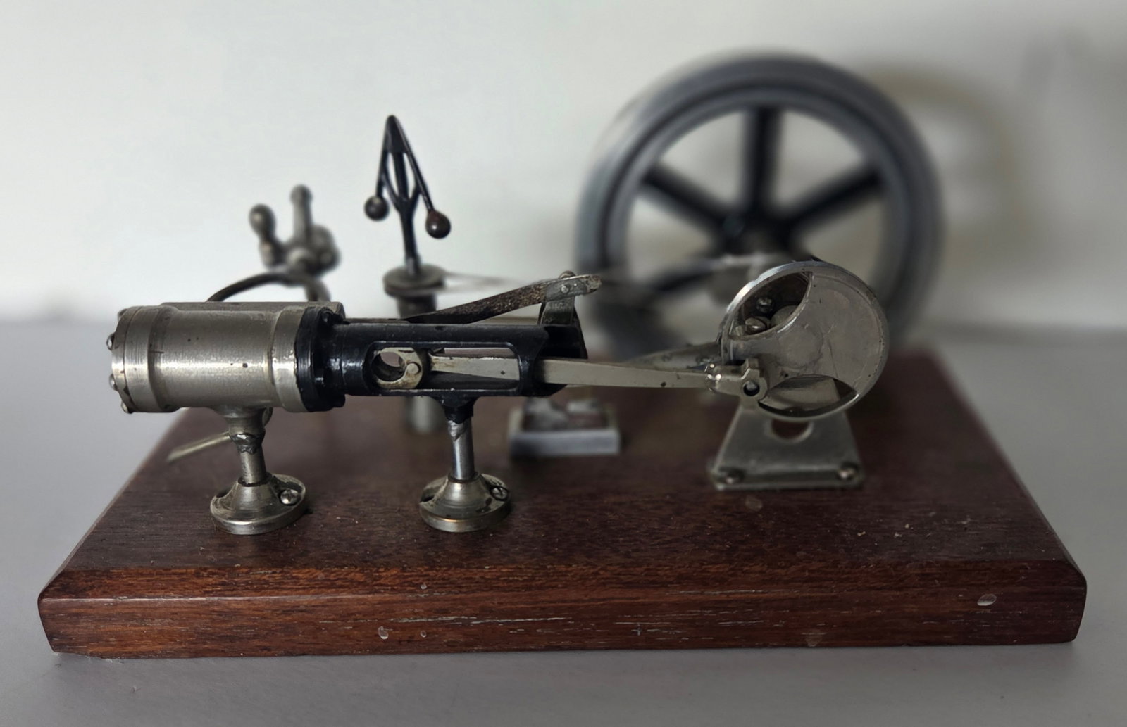 Model Steam Engine Spoked Flywheel - 2