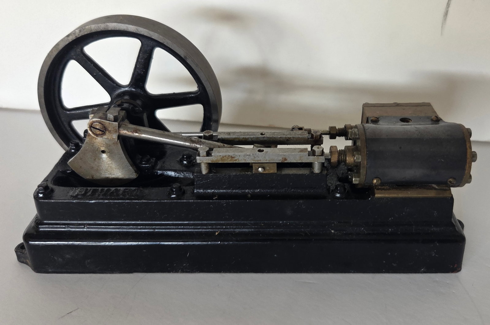 Stuart Horizontal Mill Steam Engine - 3