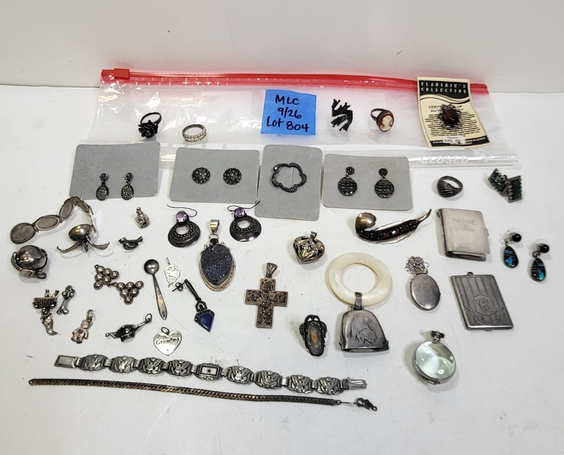 Estate Costume Jewelry Mostly Marked 925 Sterling Silver One of An Incredible 150 Lots: Estate Costume Jewelry Mostly Marked 925 Sterling Silver One of An Incredible 150 Lots. Most of the costume jewelry descriptions in this collection are by photograph without size, mark or condition ob