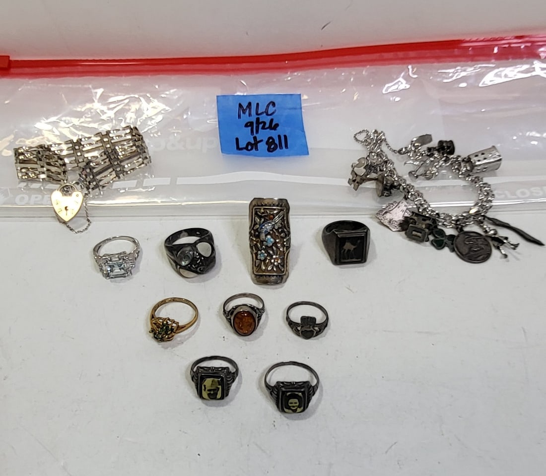 Estate Costume Jewelry Mostly Silver Mostly Marked 925 Or Sterling One of An Incredible 150 Lots: Estate Costume Jewelry Mostly Silver Mostly Marked 925 Or Sterling One of An Incredible 150 Lots. Most of the costume jewelry descriptions in this collection are by photograph without size, mark or co