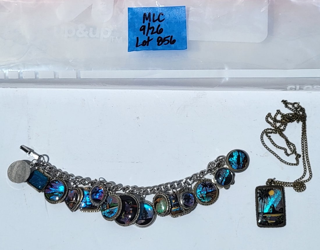 Estate Costume Jewelry 4 Pcs Plus Bracelet Marked Silver 925 Or Sterling Plus 11 Non Silver: Estate Costume Jewelry 4 Pcs Plus Bracelet Marked Silver 925 Or Sterling Plus 11 Non Silver Butterfly Wing One of An Incredible 150 Lots. Most of the costume jewelry descriptions in this collection ar