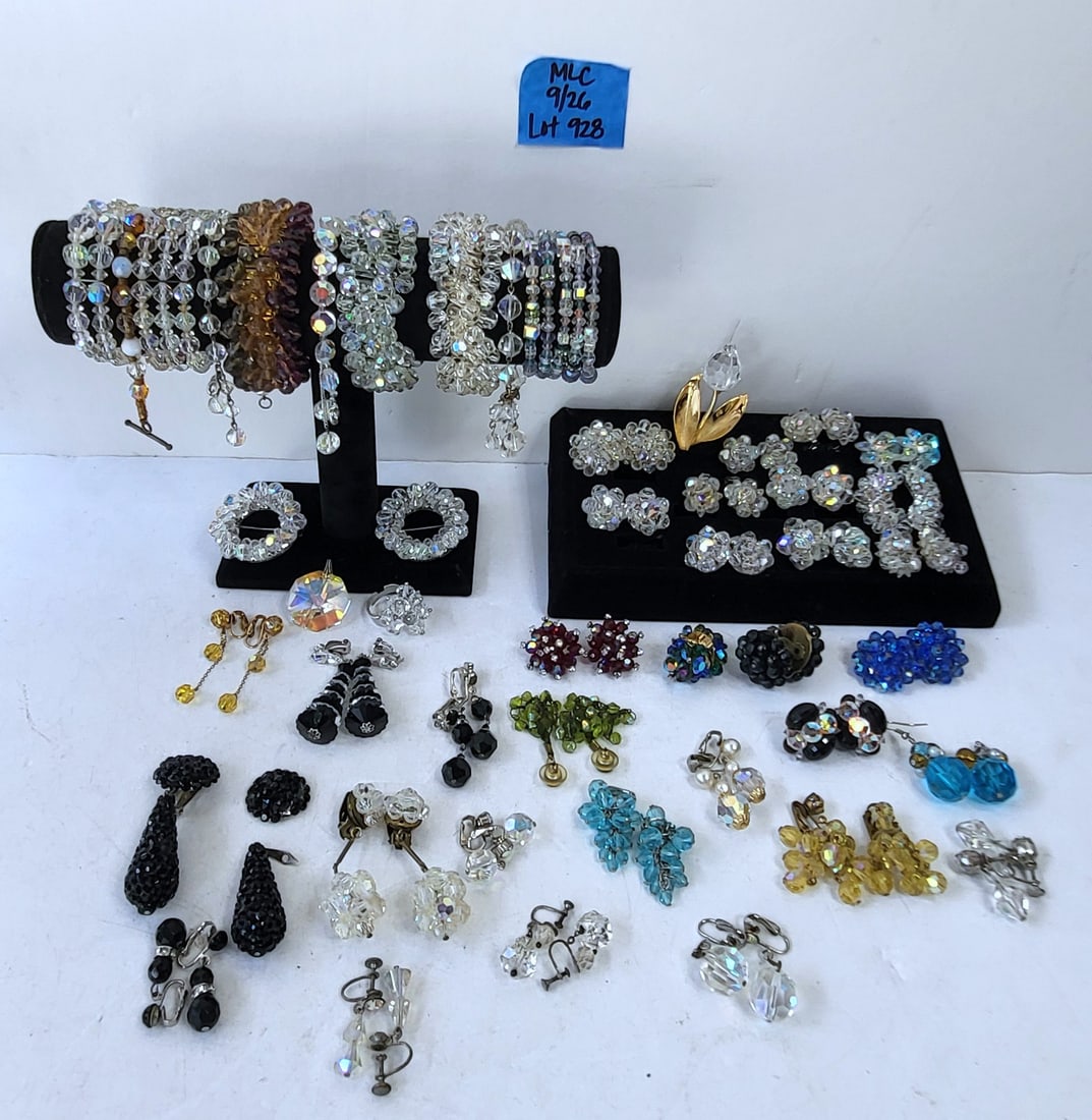 Estate Costume Jewelry Big Lot 30 Faceted Bead Bracelets Pins Paired Earrings Crystal Glass Plastic: Estate Costume Jewelry Big Lot 30 Faceted Bead Bracelets Pins Paired Earrings Crystal Glass Plastic Or Lucite Etc One of An Incredible 150 Lots. Most of the costume jewelry descriptions in this collec