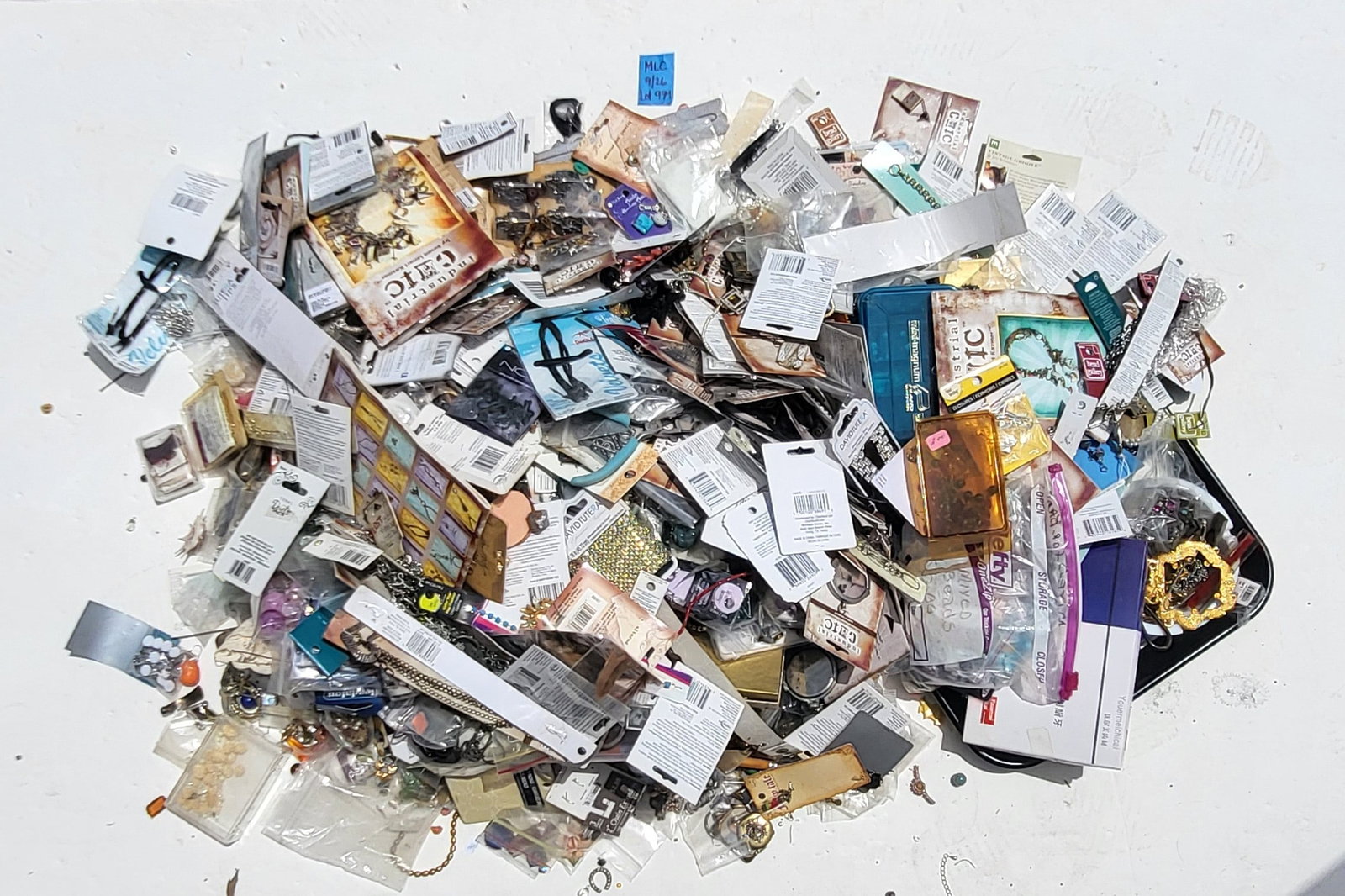 Amazing Over 40 Pound Box Of Broken Jewelry For Repair Parts And Supplies With A Few Random Estate: Amazing Over 40 Pound Box Of Broken Jewelry For Repair Parts And Supplies With A Few Random Estate Finds. Property of a Florida Gulf Coast funeral industry professional who in their spare time and lat