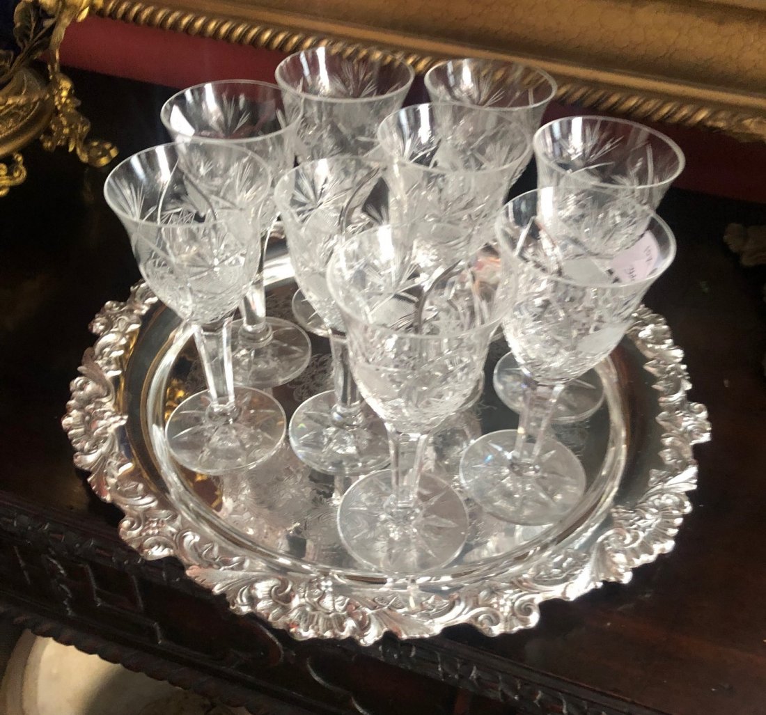 10 piece set, 9 brilliant cut wine glasses with tray, 7: 10 piece set, 9 brilliant cut wine glasses with tray, 7 in. T.