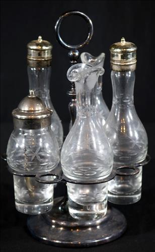 Victorian cruet set with original etched bottles (1 of 2)