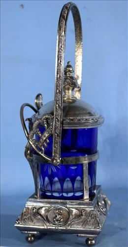 Victorian pickle caster with long handle (1 of 4)