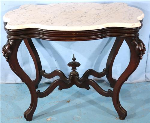 Walnut Victorian turtle top center table (1 of 5)