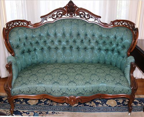 Meeks rosewood laminated parlor sofa: Meeks rosewood rococo pierced carved laminated parlor sofa in great condition, Stanton Hall pattern, 65.5 in. W, 50 in. T, 24 in. D.