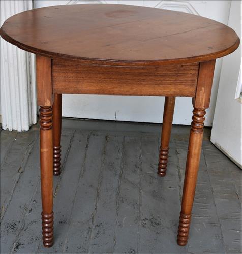 Walnut Victorian Pub Table w/Turned legs, pegged: Walnut Victorian Pub Table w/Turned legs, pegged together, 29T, 31 WD