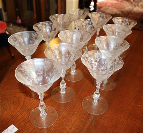 20 piece Rosepoint martini glasses with no damage: 20 piece Rosepoint martini glasses with no damage, not used in years