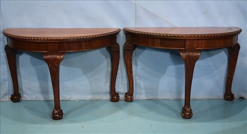 Pair of matching mahogany console tables (1 of 4)