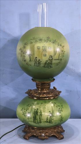 Gone with the wind oil lamp, has Victorian scene (1 of 4)