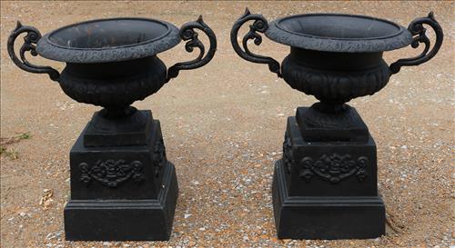 Matched pair of double handle urns on stand, black (1 of 3)