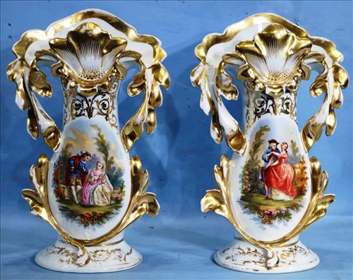 Pair of Old Paris mantle vases with courting scene (1 of 4)