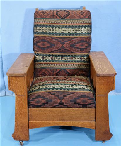 Early heavy oak recliner with storage boxes (1 of 5)