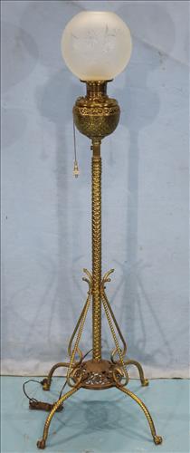 Ornate parlor lamp with cut shade and spiral trim (1 of 4)