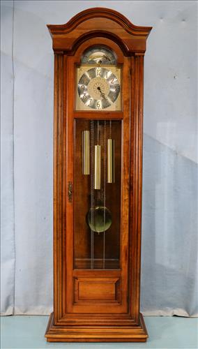 Mahogany 3 weight grandfather clock, Howard Miller (1 of 7)