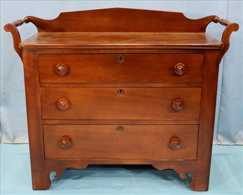 Walnut Martha Washington wash stand: Walnut Martha Washington wash stand with original wood pulls, 33 in. T, 40 in. W, 16 in. D.